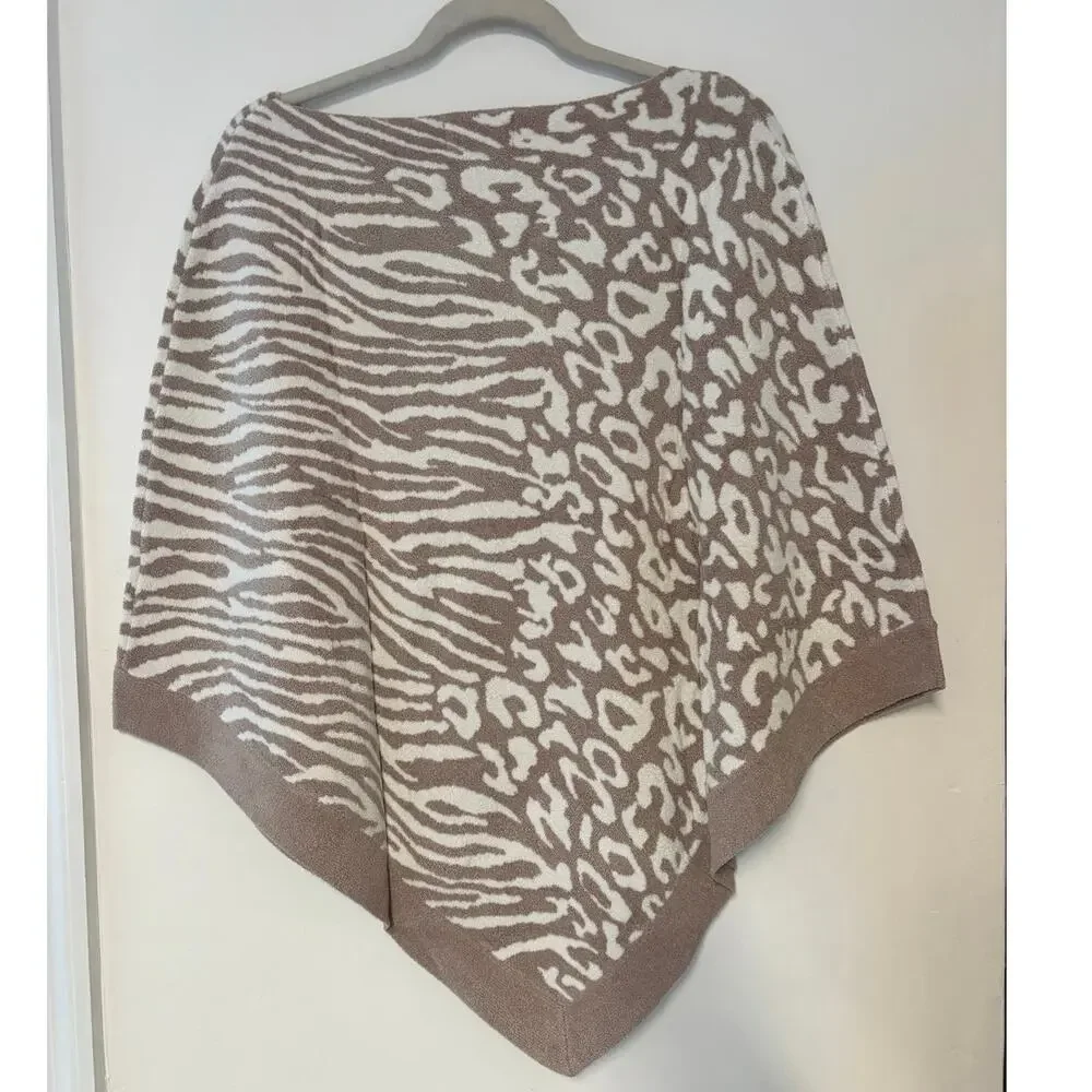 NWT Barefoot Dreams CozyChic Ultra Lite Ocean Breeze Poncho Faded Rose Animal OS - Picture 3 of 7